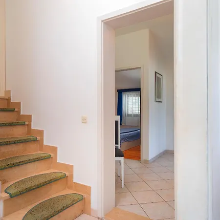 Ana Del Sol - Zf Hvar