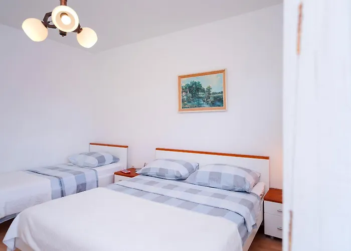 Ana Del Sol - Zf Hvar *